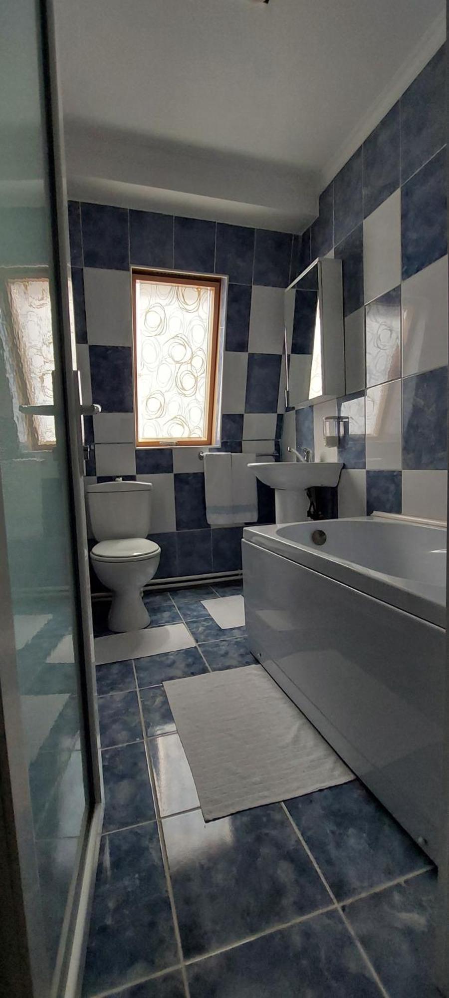Harmony House Hotel Targu Jiu Ngoại thất bức ảnh